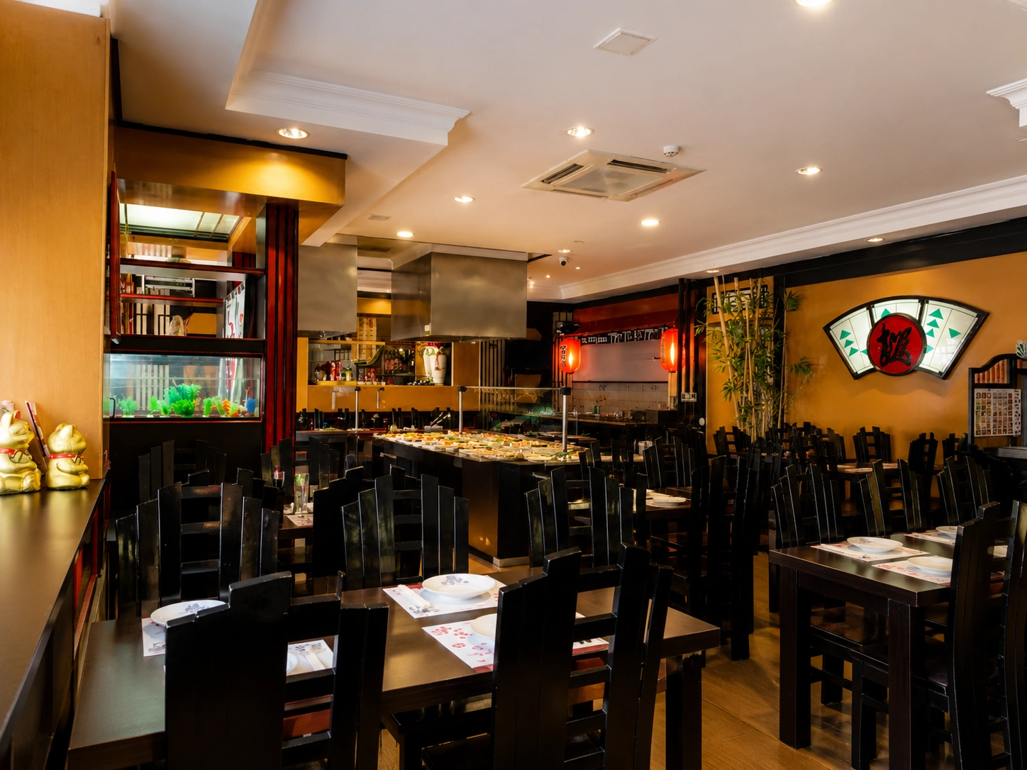 Dining room at Sakura Linda-a-Velha